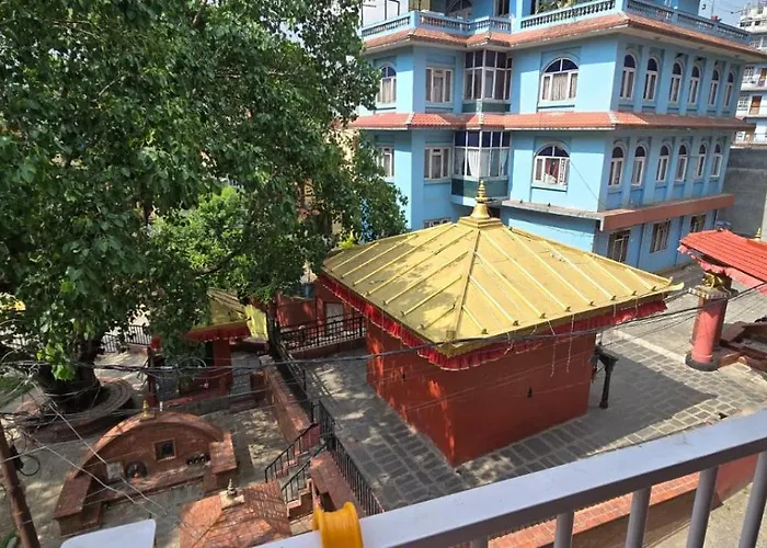 Rivana And Services Apartment