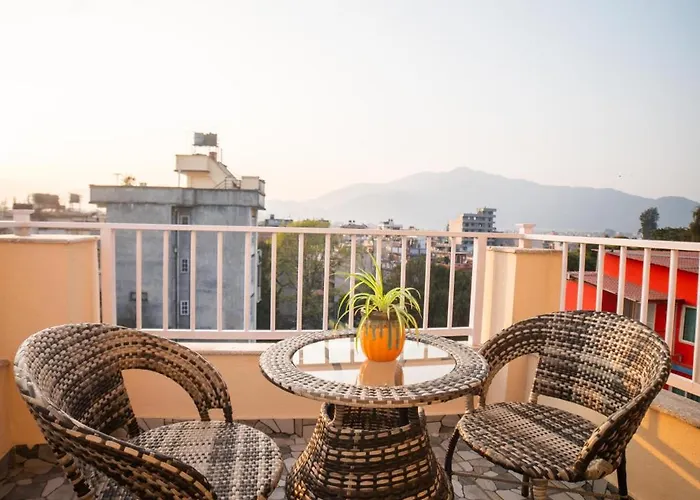 Rivana And Services Apartment *