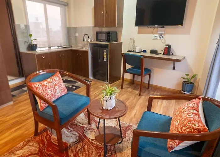 Rivana And Services Apartment *